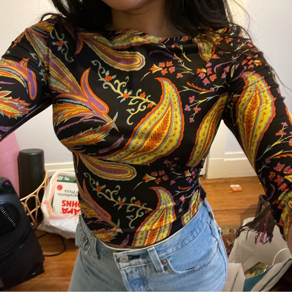 Vintage Tie Back Paisley Top